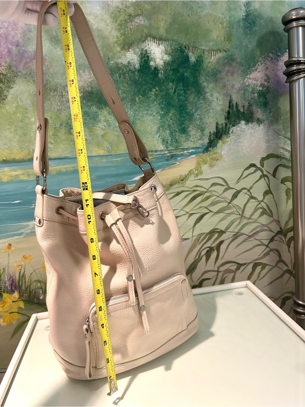 Longchamp Le Foulonne Pebbled Leather Drawstring Bucket Bag-Cream  1738-789-037 - Picture 10 of 17